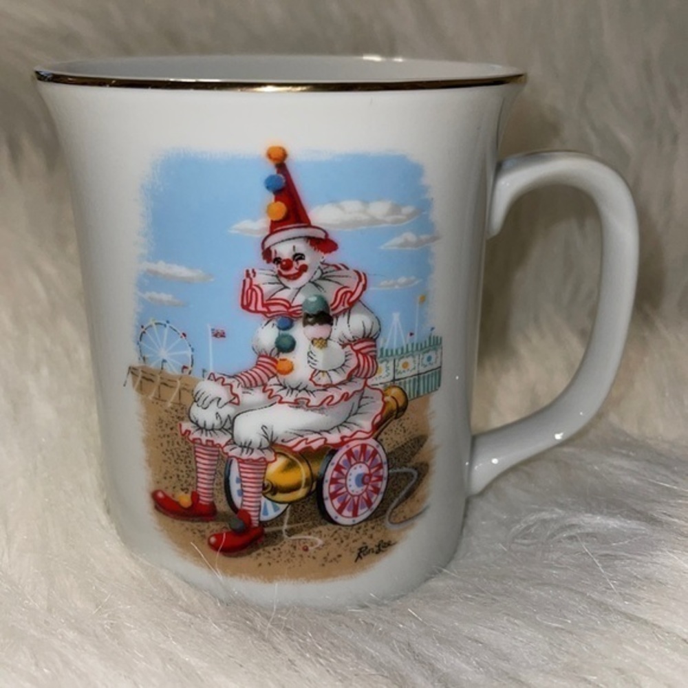 Clown Coffee mug A/385